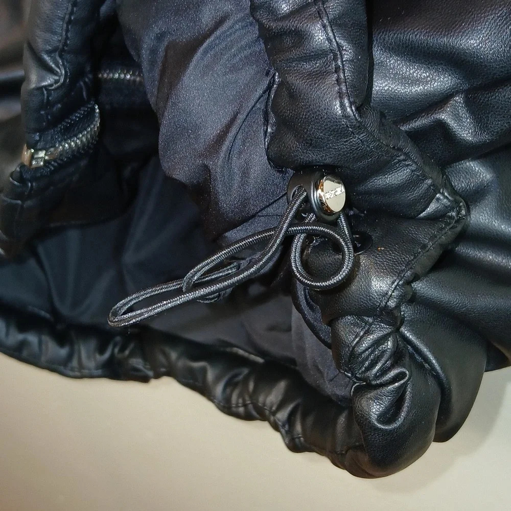 Bershka faux leather vest in black size medium - Picture 8 of 12